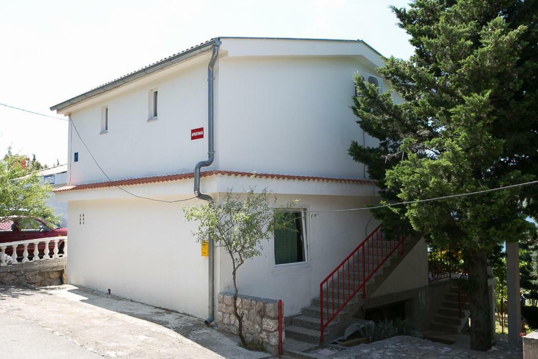 Apartmani Herceg Karlobag Exterior photo
