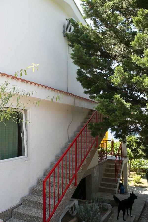 Apartmani Herceg Karlobag Exterior photo